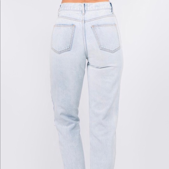 NWT Straight fit distressed hem 100% cotton jeans - Picture 2 of 8